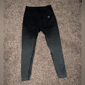 Gymshark Adapt Ombre Seamless Leggings -
Black/Grey- Large